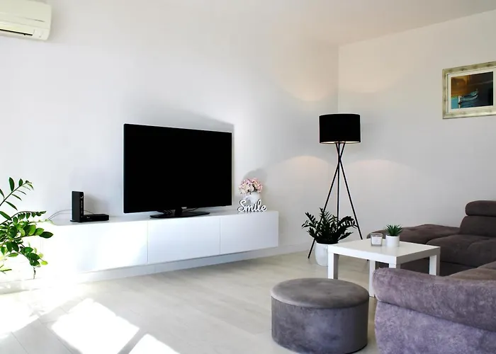 Town Centre Surprise * Split