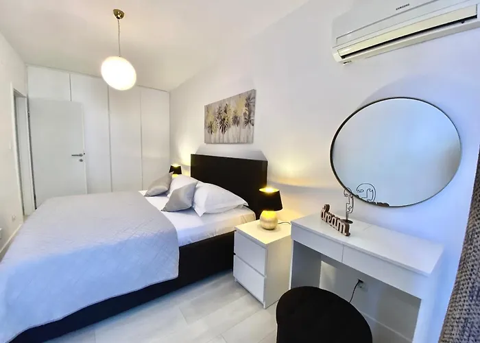 Apartment Town Centre Surprise *