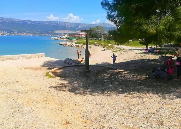 Town Centre Surprise * Split