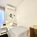Apartment Town Centre Surprise Split